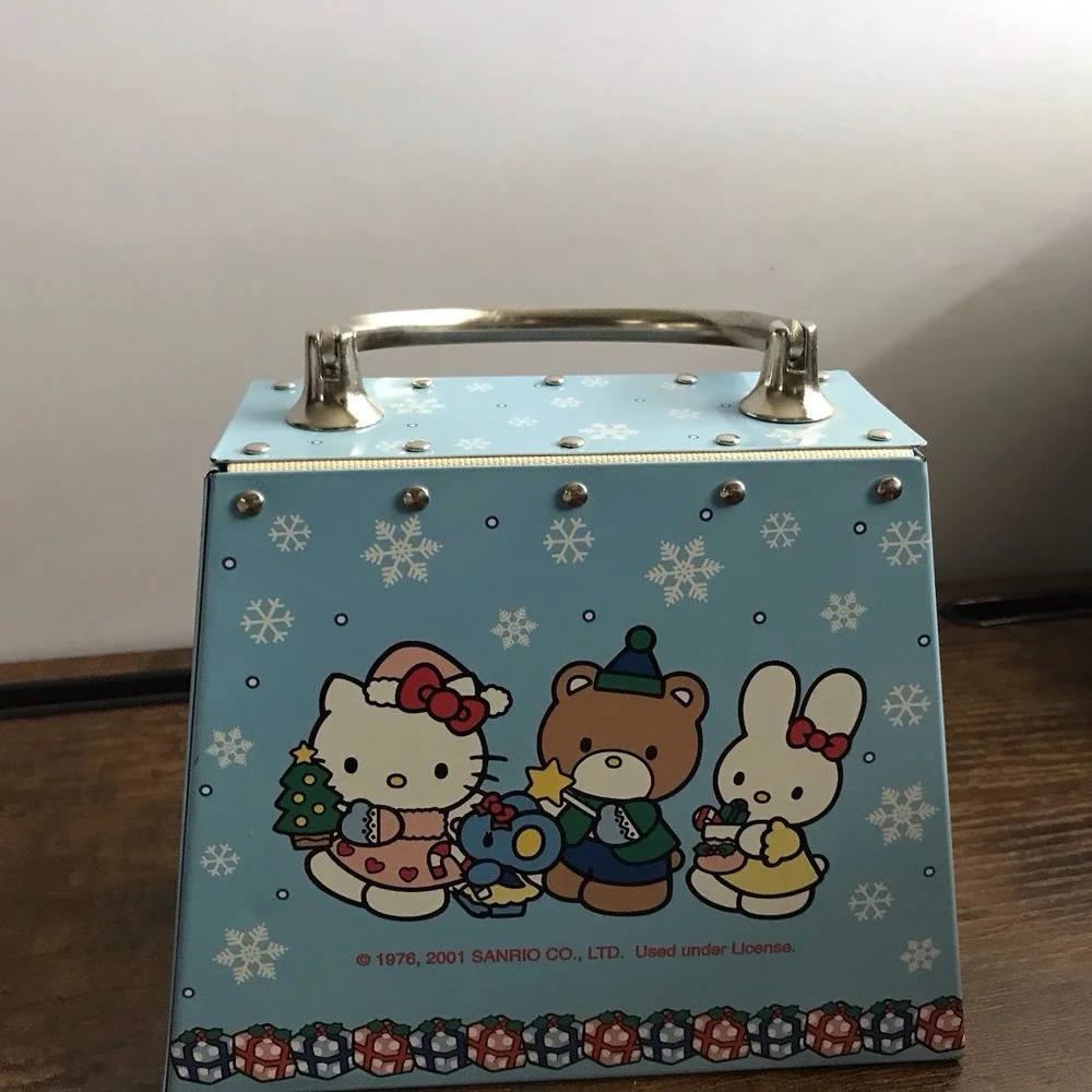 Hello Kitty Christmas Holiday Candy Purse Tin 2001